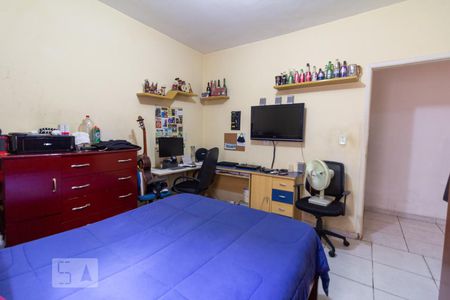 Casa à venda com 190m², 4 quartos e 2 vagas Casa à venda com 190m², 4 quartos e 2 vagasQuarto 2