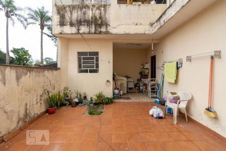 Casa à venda com 190m², 4 quartos e 2 vagas Casa à venda com 190m², 4 quartos e 2 vagasQuintal