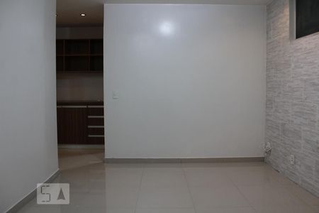 Sala de apartamento para alugar com 2 quartos, 82m² em Núcleo Bandeirante, Brasília