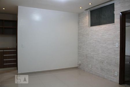 Sala de apartamento para alugar com 2 quartos, 82m² em Núcleo Bandeirante, Brasília