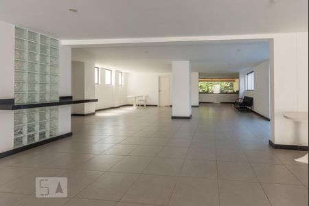 Apartamento para alugar com 200m², 4 quartos e 2 vagas Apartamento para alugar com 200m², 4 quartos e 2 vagasÁrea comum - Salão de festas
