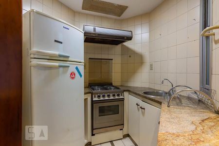 Cozinha de kitnet/studio para alugar com 1 quarto, 55m² em Lourdes, Belo Horizonte