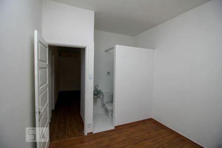 Quarto 1 de casa à venda com 8 quartos, 200m² em Laranjeiras, Rio de Janeiro