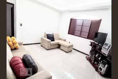 Casa à venda com 4 quartos, 506m² em Planalto, Belo Horizonte