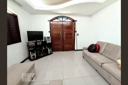 Casa à venda com 4 quartos, 506m² em Planalto, Belo Horizonte