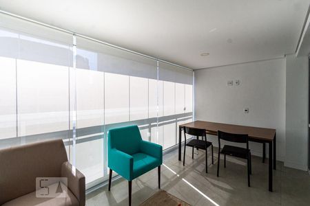 varanda de kitnet/studio à venda com 1 quarto, 50m² em Pinheiros, São Paulo