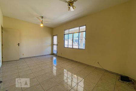 Sala de casa para alugar com 2 quartos, 90m² em Vila da Penha, Rio de Janeiro