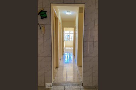 Corredor de casa para alugar com 2 quartos, 90m² em Vila da Penha, Rio de Janeiro