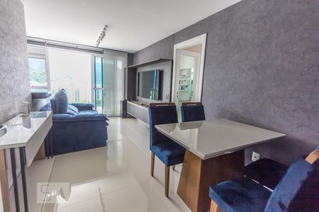 Apartamento para alugar com 83m², 2 quartos e 1 vagaSala