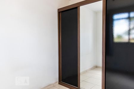 Quarto 2 de apartamento para alugar com 2 quartos, 55m² em São João Batista, Belo Horizonte