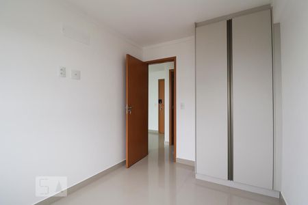 Quarto 1 de apartamento para alugar com 2 quartos, 61m² em Setor Bueno, Goiânia