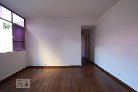 Sala de apartamento para alugar com 3 quartos, 110m² em Tijuca, Rio de Janeiro