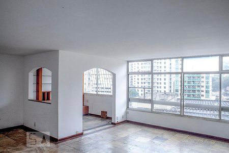 Apartamento à venda com 172m², 4 quartos e 1 vagaSala