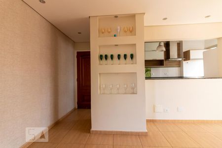 Sala de apartamento para alugar com 2 quartos, 56m² em Vila Olímpia, São Paulo