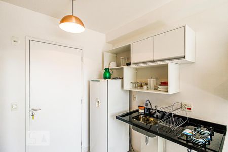 Cozinha de apartamento para alugar com 1 quarto, 31m² em Santo Amaro, São Paulo