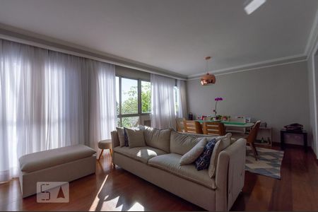 Sala de apartamento à venda com 4 quartos, 135m² em Jardim Itapeva, São Paulo