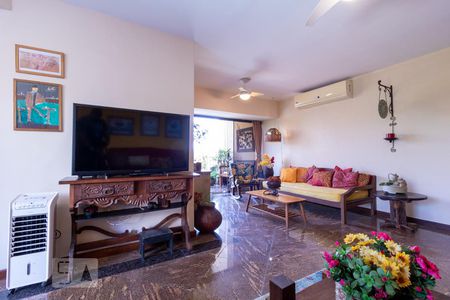 Apartamento para alugar com 100m², 1 quarto e 2 vagas Apartamento para alugar com 100m², 1 quarto e 2 vagasSala