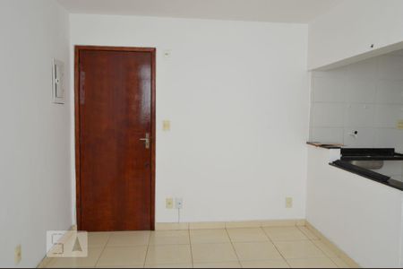 Sala de apartamento para alugar com 1 quarto, 40m² em Centro, Niterói