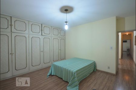 Casa para alugar com 300m², 3 quartos e 2 vagas Casa para alugar com 300m², 3 quartos e 2 vagasQuarto 3