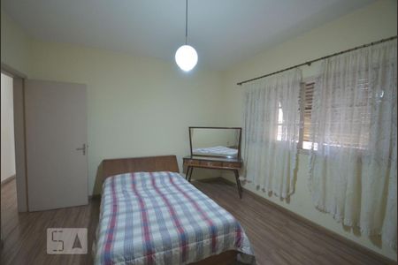 Casa para alugar com 300m², 3 quartos e 2 vagas Casa para alugar com 300m², 3 quartos e 2 vagasQuarto 2