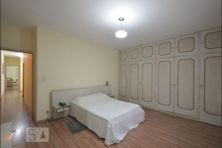 Casa para alugar com 300m², 3 quartos e 2 vagas Casa para alugar com 300m², 3 quartos e 2 vagasQuarto 1