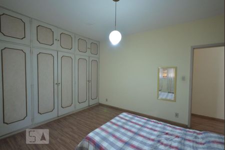 Casa para alugar com 300m², 3 quartos e 2 vagas Casa para alugar com 300m², 3 quartos e 2 vagasQuarto 2