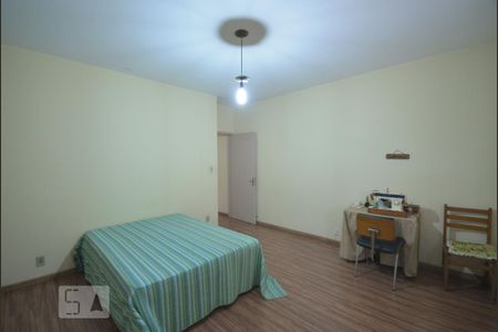 Casa para alugar com 300m², 3 quartos e 2 vagas Casa para alugar com 300m², 3 quartos e 2 vagasQuarto 3