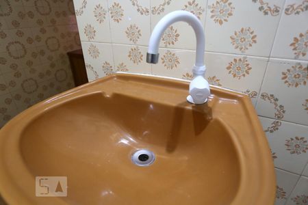 Lavabo - Torneira de casa para alugar com 3 quartos, 132m² em Jardim Pinheiros, São Paulo