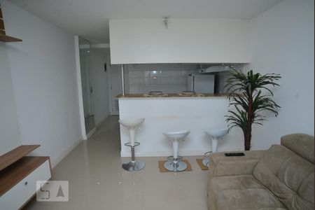 Dormitório de kitnet/studio à venda com 1 quarto, 40m² em Centro, Rio de Janeiro