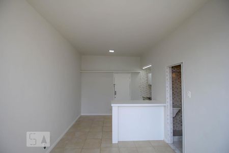 Quarto de kitnet/studio para alugar com 1 quarto, 25m² em Laranjeiras, Rio de Janeiro