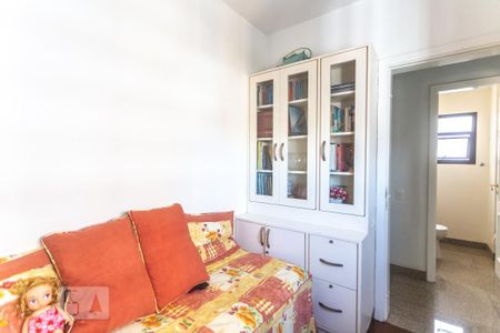 Apartamento à venda com 460m², 5 quartos e 5 vagas Apartamento à venda com 460m², 5 quartos e 5 vagasQuarto de serviço 2