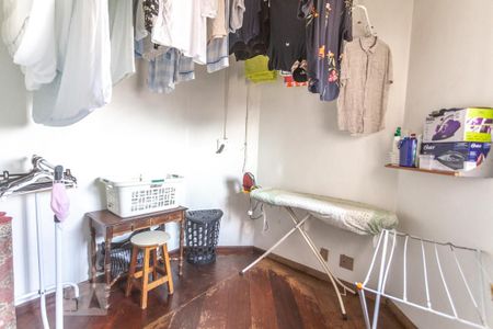 Apartamento à venda com 460m², 5 quartos e 5 vagas Apartamento à venda com 460m², 5 quartos e 5 vagasQuarto de serviço 1