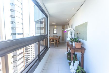 Apartamento à venda com 460m², 5 quartos e 5 vagas Apartamento à venda com 460m², 5 quartos e 5 vagasSala de jantar 2