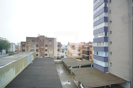 Quarto 1 - Vista de apartamento à venda com 2 quartos, 76m² em Jardim Itu-sabará, Porto Alegre