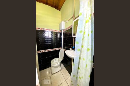 Banheiro de casa à venda com 2 quartos, 100m² em Rondônia, Novo Hamburgo