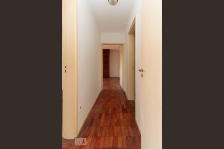 Corredor de apartamento à venda com 3 quartos, 107m² em Sumaré, São Paulo