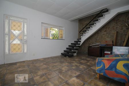 Sala de casa à venda com 3 quartos, 105m² em Água Branca, São Paulo