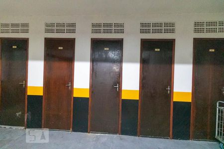 Apartamento à venda com 133m², 3 quartos e 3 vagas Apartamento à venda com 133m², 3 quartos e 3 vagasDispensa na Garagem