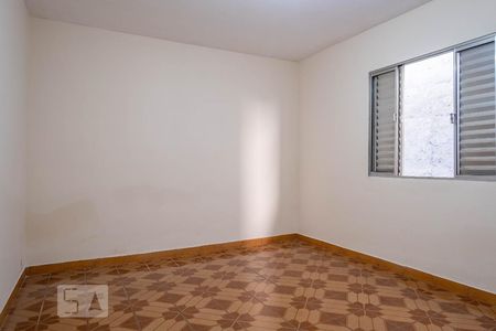 Quarto 2 de casa para alugar com 2 quartos, 150m² em Vila Arcádia, São Paulo