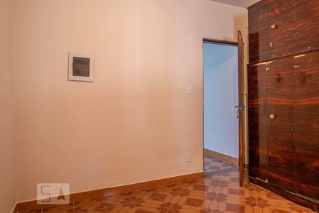 Quarto 1 de casa para alugar com 2 quartos, 150m² em Vila Arcádia, São Paulo