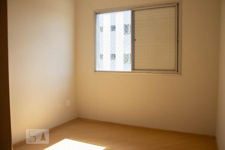 Quarto 1 de apartamento para alugar com 2 quartos, 65m² em Vila Santa Catarina, São Paulo