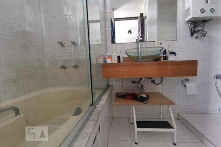 Detalhe do Banheiro da Suíte de apartamento à venda com 1 quarto, 56m² em Vila Tramontano, São Paulo