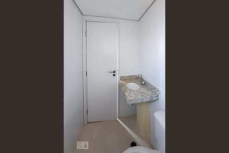 Apartamento à venda com 62m², 3 quartos e 1 vaga Apartamento à venda com 62m², 3 quartos e 1 vagaBanheiro da Suíte