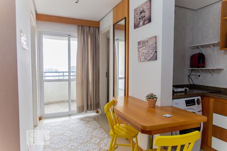 Sala de apartamento para alugar com 1 quarto, 44m² em Centro, Santo André