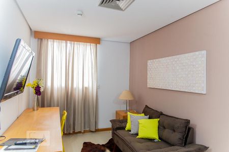 Sala de apartamento para alugar com 1 quarto, 44m² em Centro, Santo André