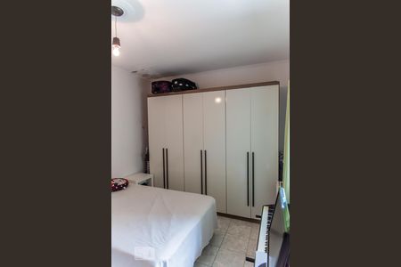 Armário de casa para alugar com 3 quartos, 390m² em Parque Marajoara, Santo André