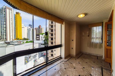 Varanda Estendida de apartamento à venda com 4 quartos, 226m² em Vila Suzana, São Paulo