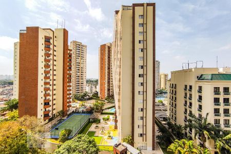 Vista da Sala de apartamento à venda com 4 quartos, 226m² em Vila Suzana, São Paulo