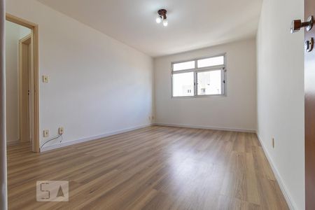 Apartamento à venda com 70m², 2 quartos e 1 vagaSala