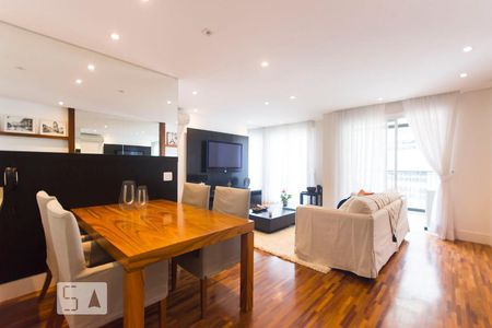 Sala de apartamento para alugar com 1 quarto, 78m² em Moema, São Paulo